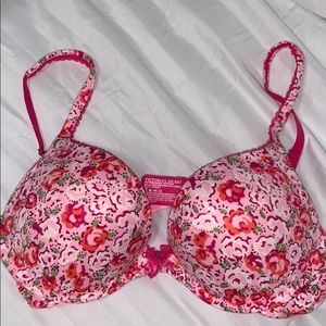 **SOLD** VS Bra, 36B Body By Victoria Uplift